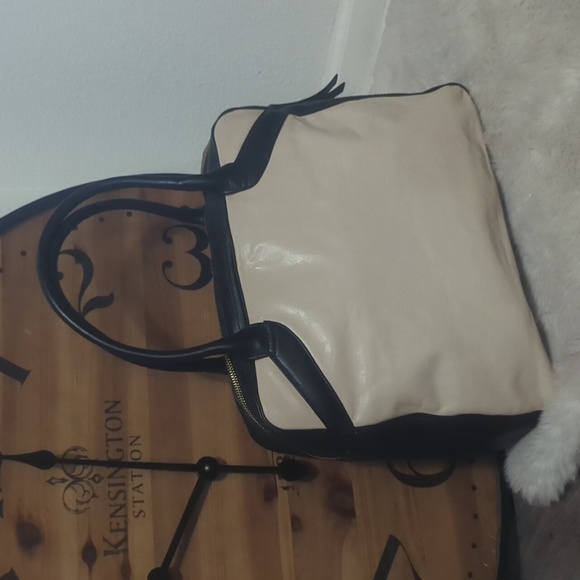 TUSK Two Tone Tote Bag ~ NWT - Picture 3 of 11